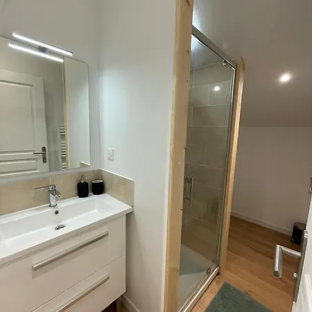 Le Du Prieure بيت للعطل *