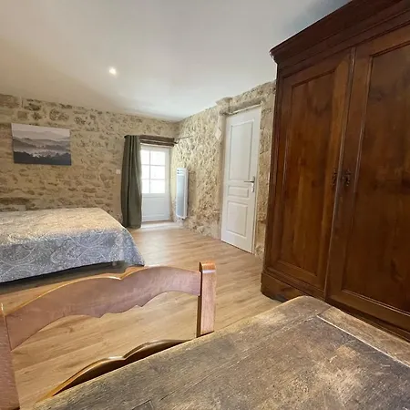 بيت للعطل Le Du Prieure *