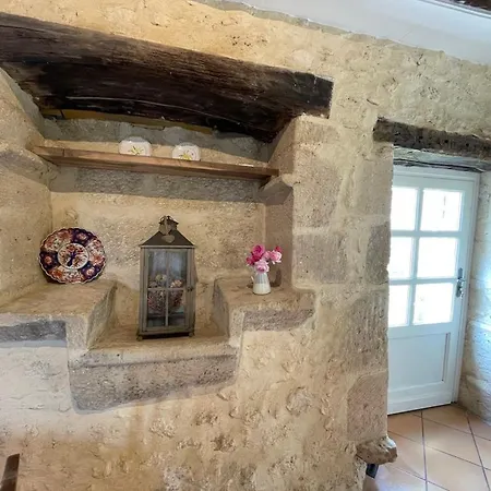 Le Du Prieure بيت للعطل