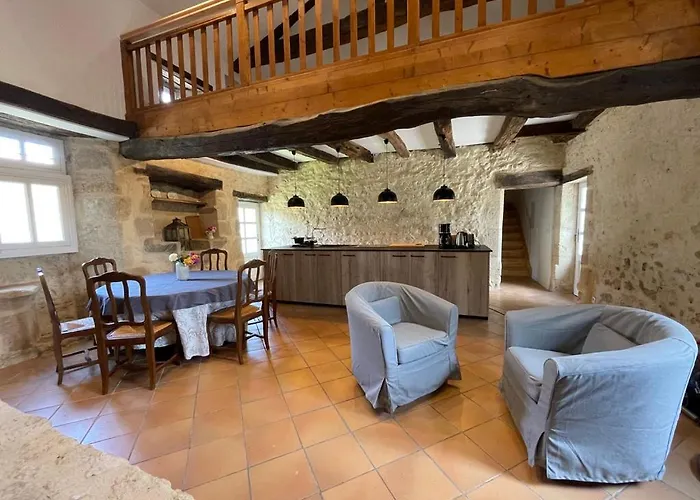 Le Du Prieure Holiday home