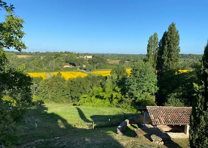 Le Du Prieure Holiday home *