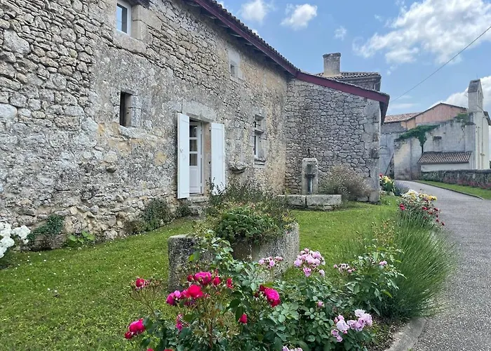 Holiday home Le Du Prieure *